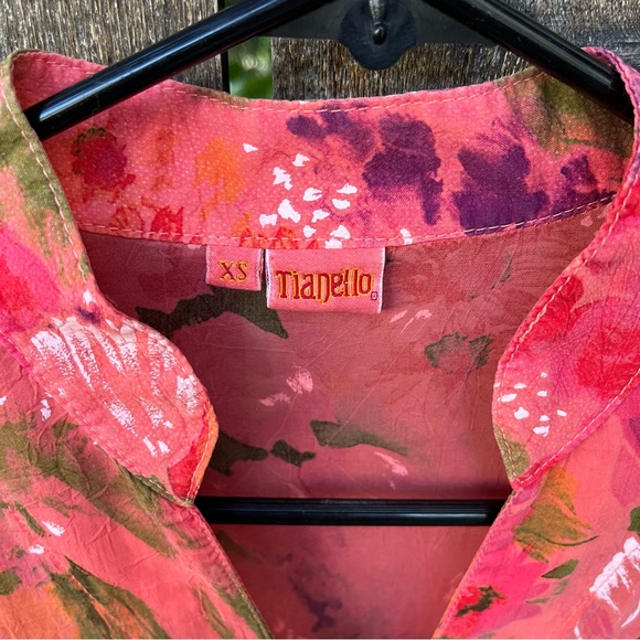 Tianello Taipei 100% Rayon Mandarin Collar Button Down Blouse Pink & Red Sz XS - Picture 3 of 11